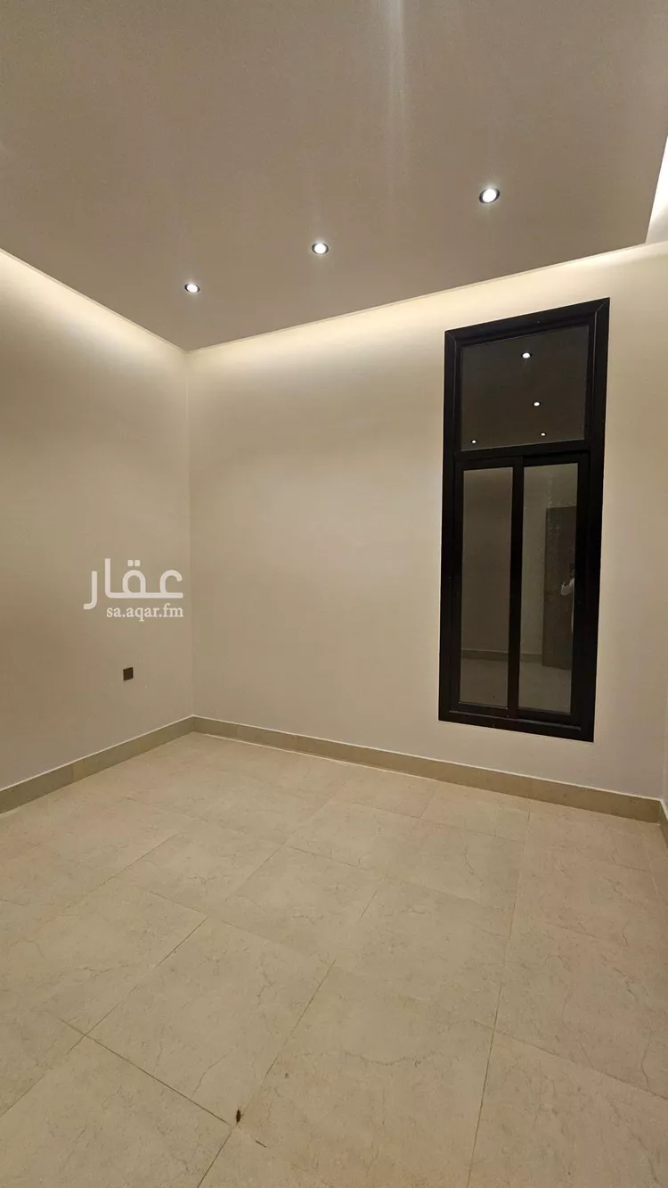 دور للبيع في شارع الامير متعب بن عبدالعزيز, حي الصفاء, مدينة الرياض, منطقة الرياض 14