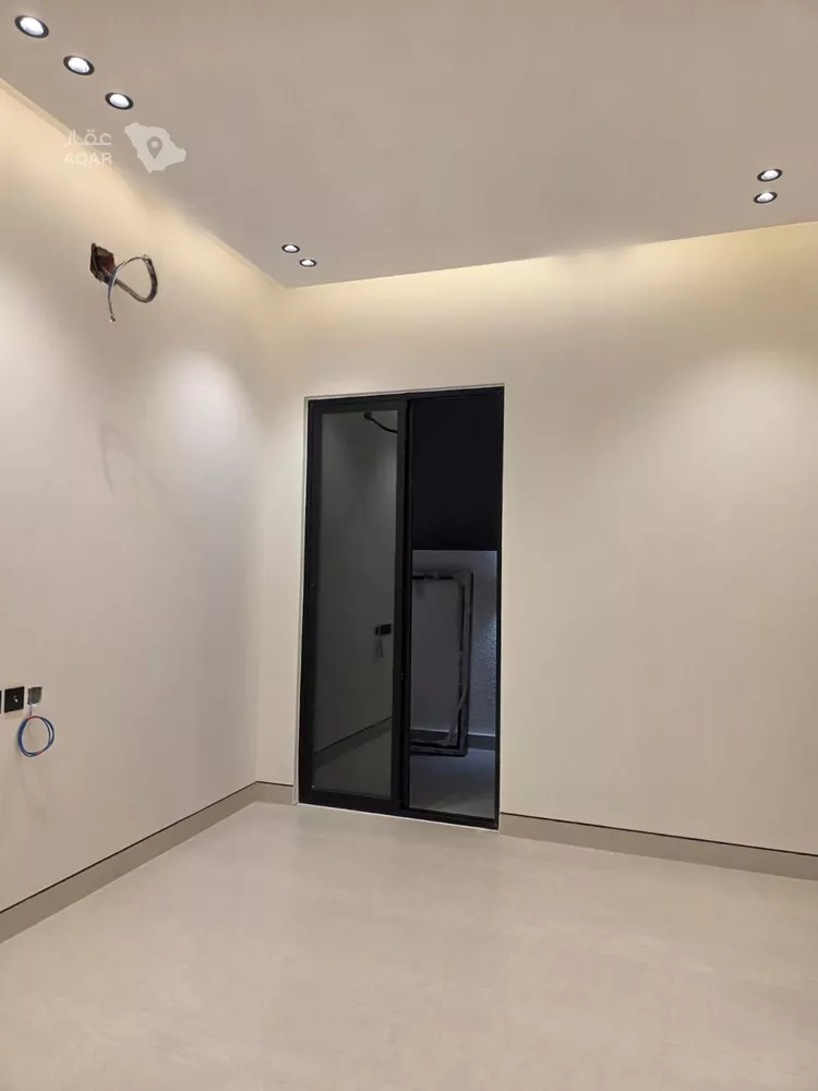 Villa for Sale in Riyadh Al Yarmouk 19