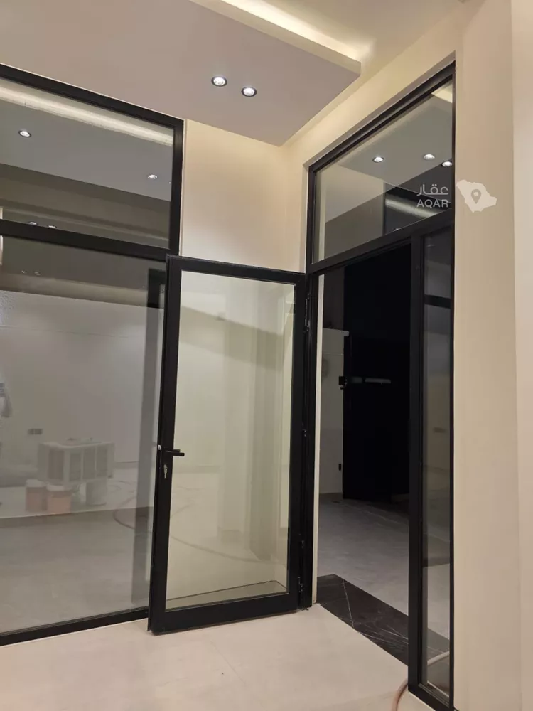 Villa for Sale in Riyadh Al Yarmouk 3