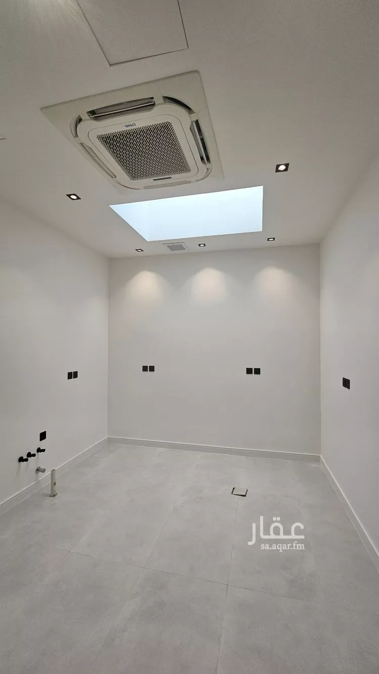 فيلا للبيع في شارع أبي جعفر الصيدلاني, حي الفاروق, مدينة الرياض, منطقة الرياض صورة 4