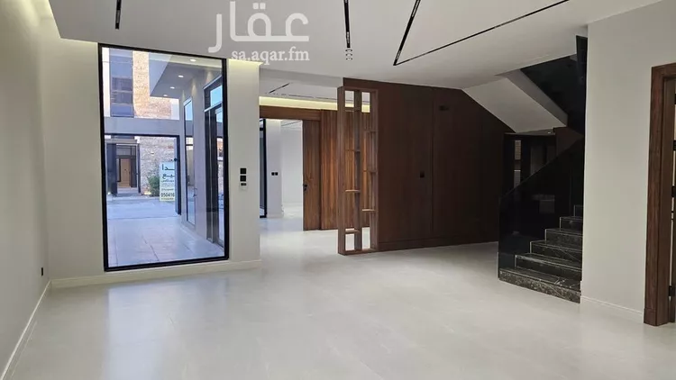 فيلا للبيع في شارع خلف بن سعيد, حي الفاروق, مدينة الرياض, منطقة الرياض 7