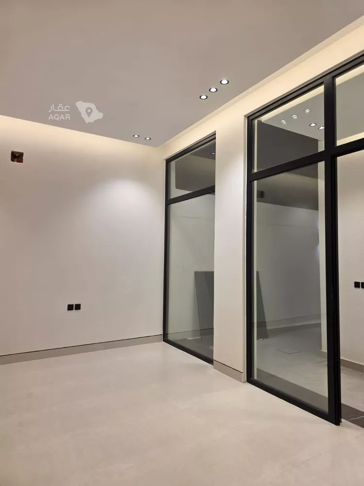 Villa for Sale in Riyadh Al Yarmouk 4