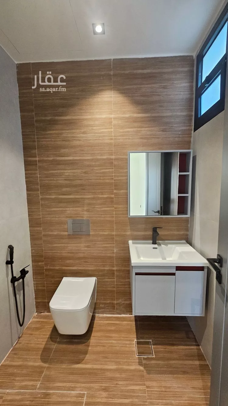 فيلا للبيع في شارع أبي جعفر الصيدلاني, حي الفاروق, مدينة الرياض, منطقة الرياض صورة 5