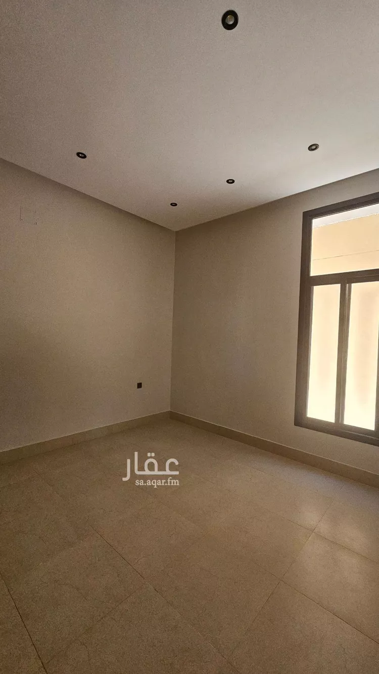 دور للبيع في شارع الامير متعب بن عبدالعزيز, حي الصفاء, مدينة الرياض, منطقة الرياض 6