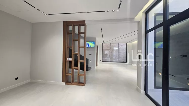 فيلا للبيع في شارع احمد المطاع, حي الفاروق, مدينة الرياض, منطقة الرياض صورة 2