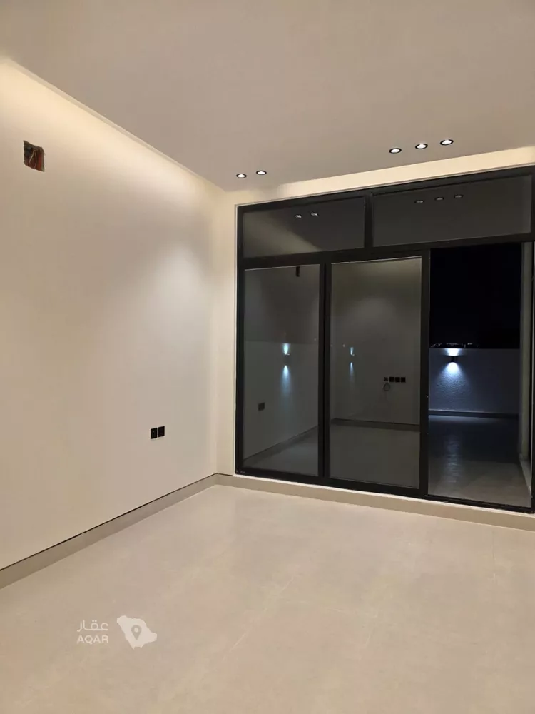 Villa for Sale in Riyadh Al Yarmouk 18