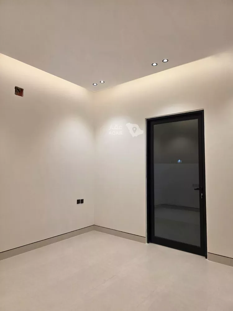Villa for Sale in Riyadh Al Yarmouk 6