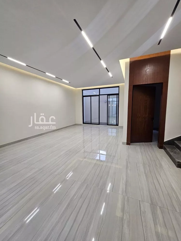 فيلا للبيع في شارع خالد بن العاص, حي النرجس, مدينة الرياض, منطقة الرياض صورة 2
