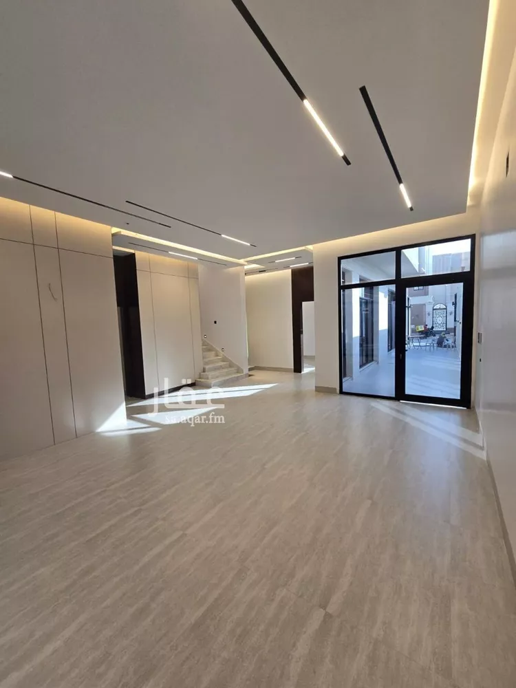 فيلا للبيع في شارع سلمان الصقلي, حي الخليج, مدينة الرياض, منطقة الرياض صورة 2