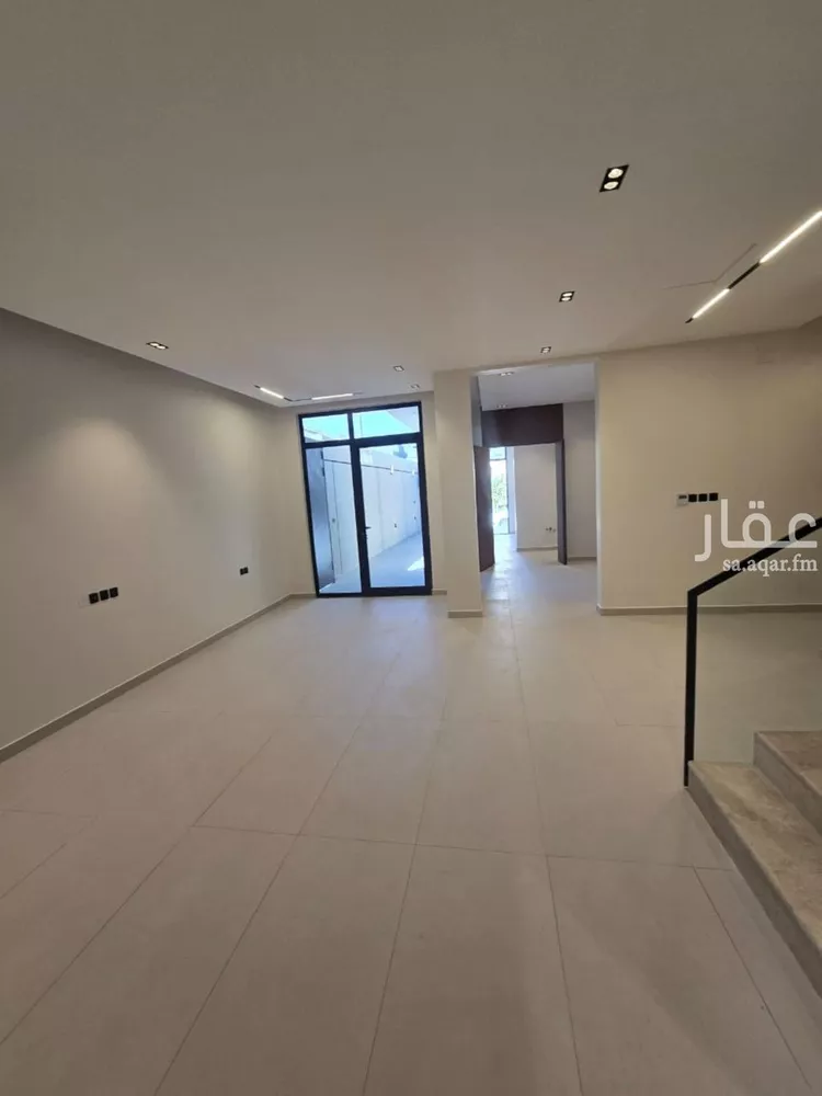 دور للبيع في شارع رقم 372, حي المونسية, مدينة الرياض, منطقة الرياض صورة 4