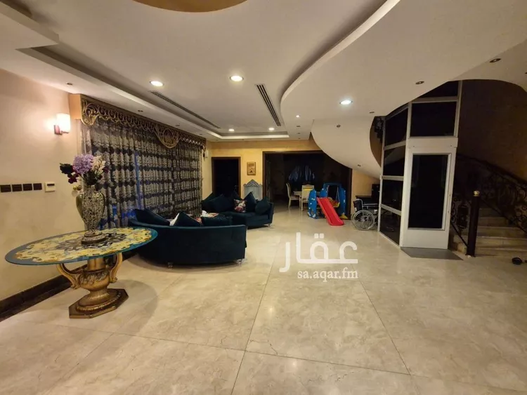 فيلا للبيع في شارع الغريف, حي الربيع, مدينة الرياض, منطقة الرياض صورة 2