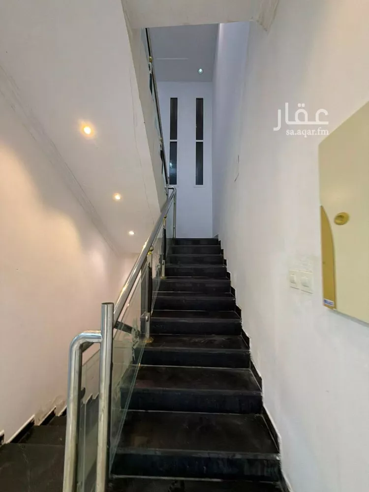 فيلا للإيجار في شارع الأقحوان, حي الدار البيضاء, مدينة الرياض, منطقة الرياض صورة 2