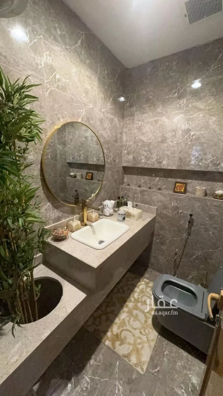 فيلا للبيع في شارع الغماسية, حي إشبيلية, مدينة الرياض, منطقة الرياض صورة 3