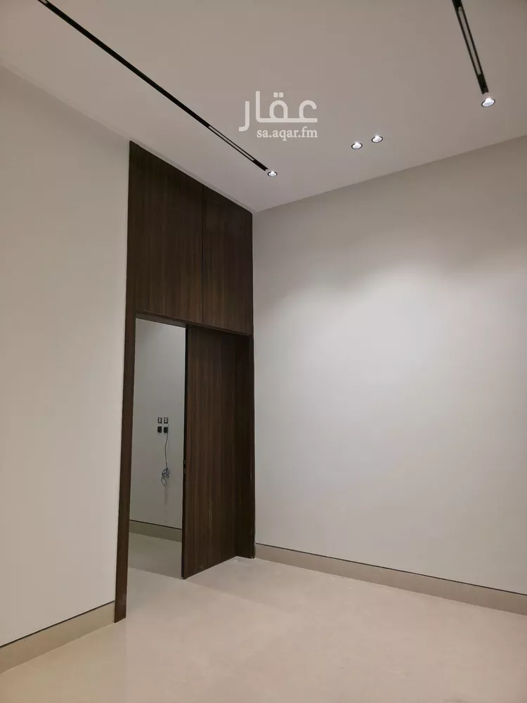 دور للبيع في شارع الجند, حي الملك فيصل, مدينة الرياض, منطقة الرياض صورة 3