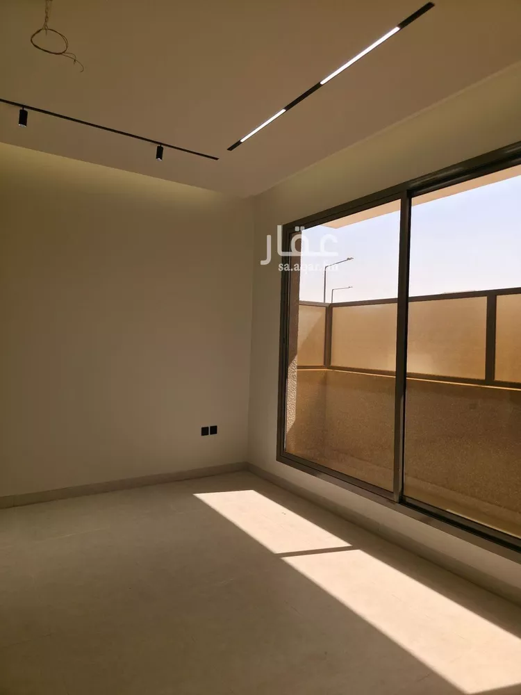 فيلا للبيع في شارع الفرعية, حي غرناطة, مدينة الرياض, منطقة الرياض 10