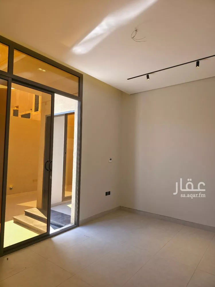 فيلا للبيع في شارع الفرعية, حي غرناطة, مدينة الرياض, منطقة الرياض 12