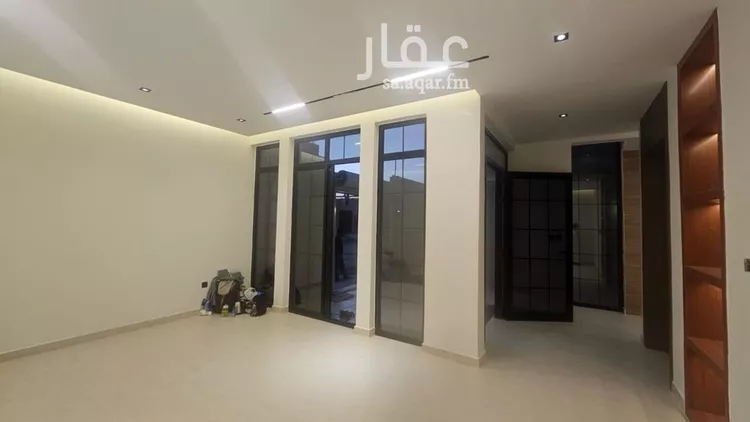 فيلا للبيع في شارع عبدالله بن صالح بن مشخص, حي الفاروق, مدينة الرياض, منطقة الرياض 11