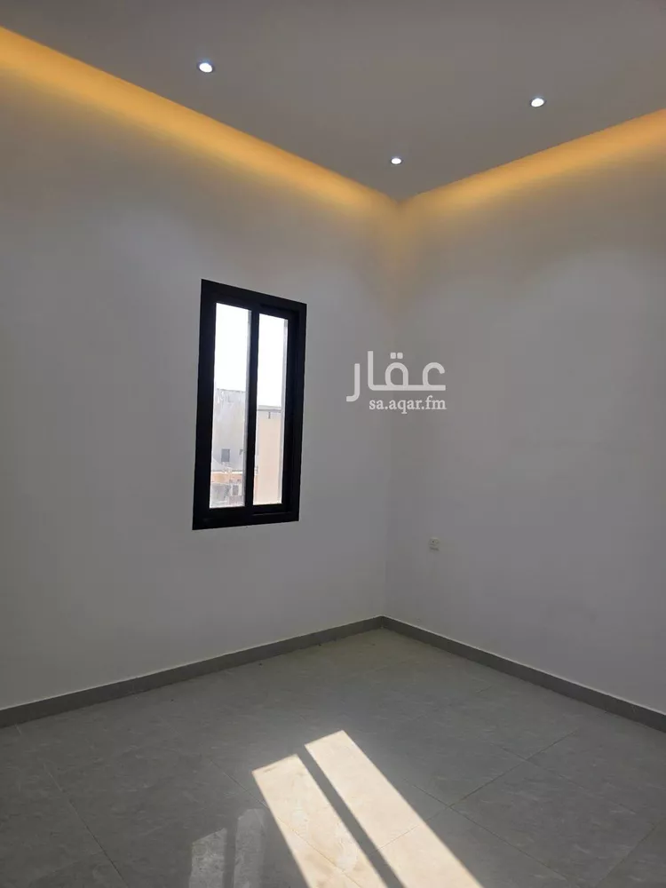 دور للبيع في شارع المؤتمن الساجي, حي العارض, مدينة الرياض, منطقة الرياض 8