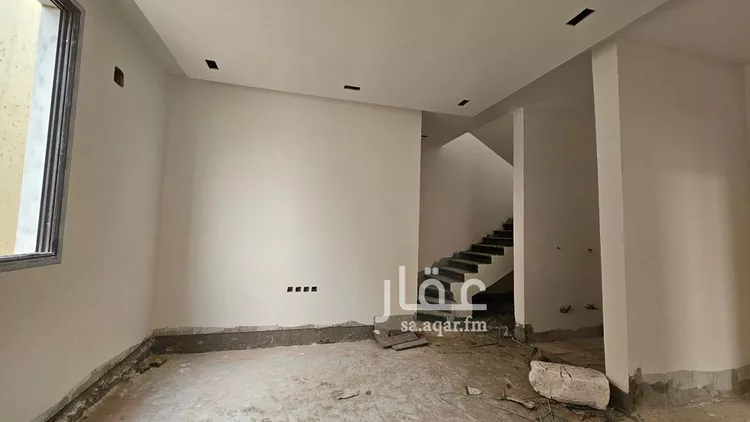 دور للبيع في شارع عبدالرحمن بن طاهر, حي غرناطة, مدينة الرياض, منطقة الرياض صورة 2