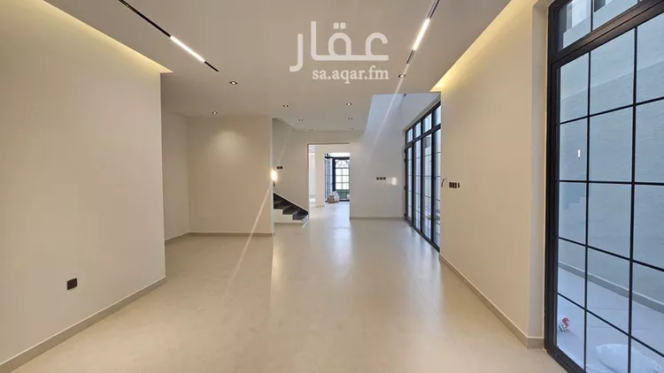 فيلا للبيع في شارع عبدالله بن صالح بن مشخص, حي الفاروق, مدينة الرياض, منطقة الرياض 9