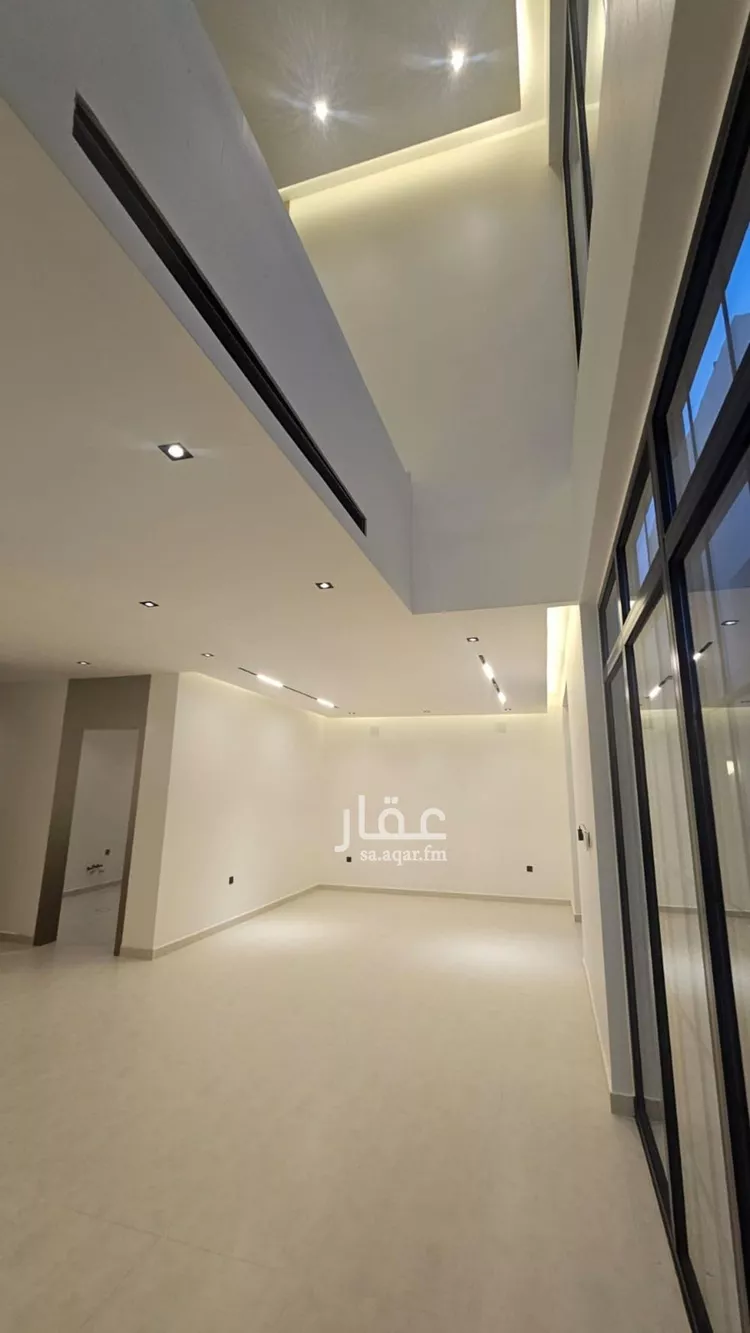 فيلا للبيع في شارع عبدالله بن صالح بن مشخص, حي الفاروق, مدينة الرياض, منطقة الرياض 9