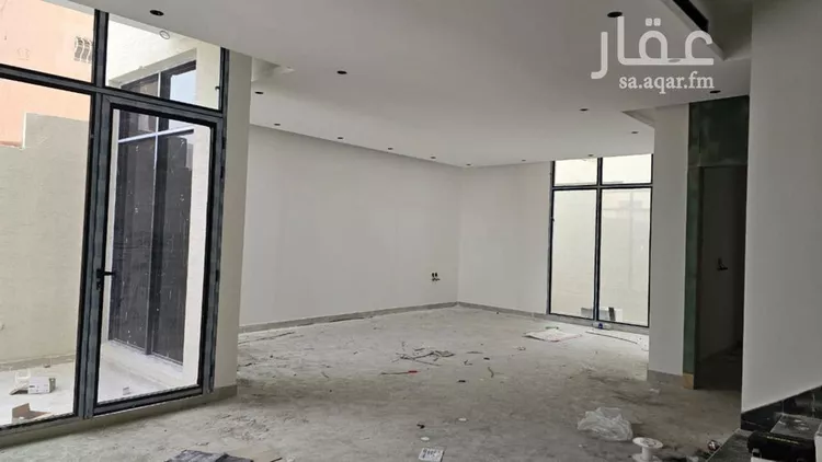 فيلا للبيع في شارع عبدالله بن ابي دليم, حي الملك فيصل, مدينة الرياض, منطقة الرياض صورة 2