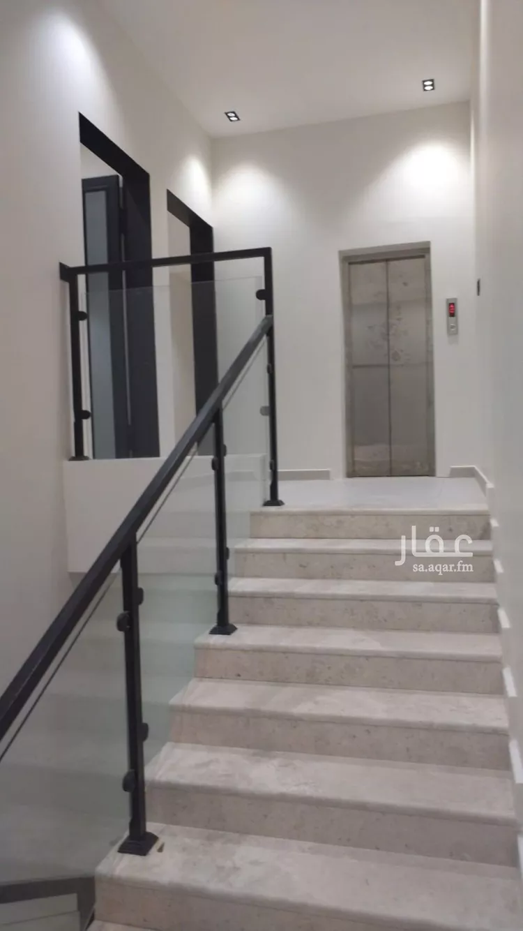 دور للبيع في شارع رقم 105, حي المونسية, مدينة الرياض, منطقة الرياض 6