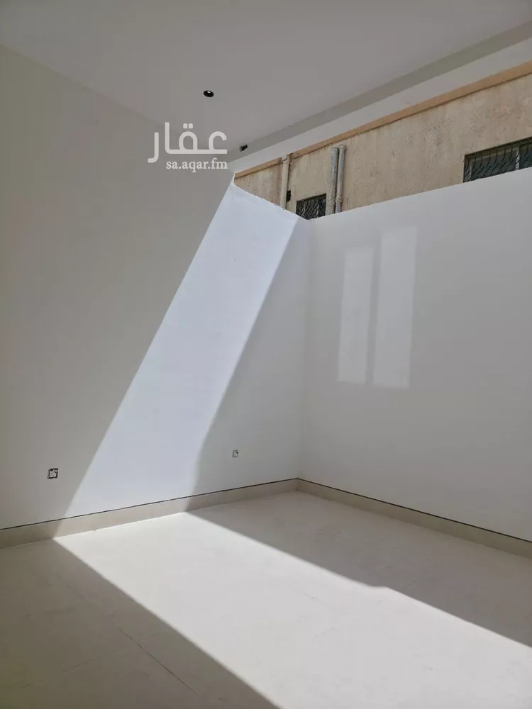 دور للبيع في شارع الجند, حي الملك فيصل, مدينة الرياض, منطقة الرياض صورة 4