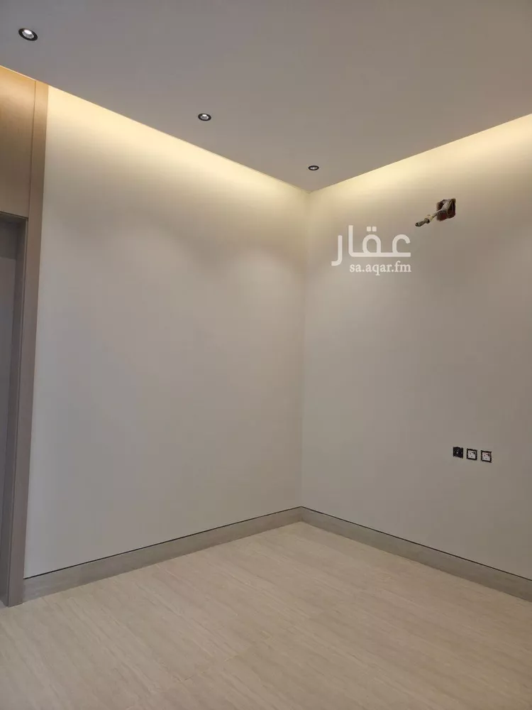 Villa for Sale in Riyadh King Faisal 20