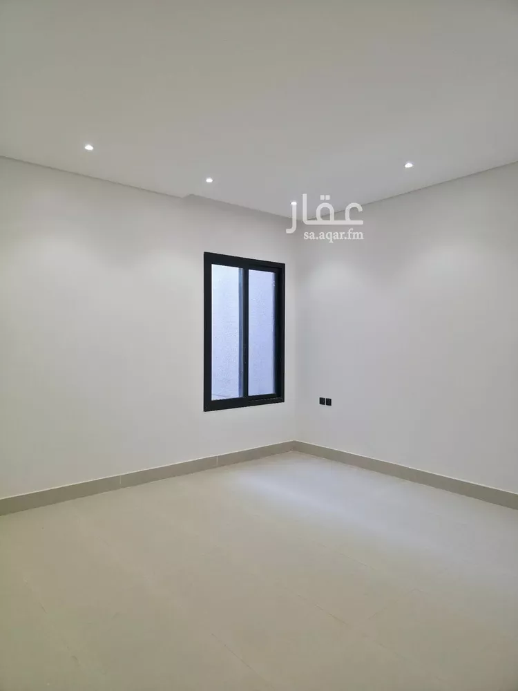 Villa for Sale in Riyadh Al Yarmouk 16