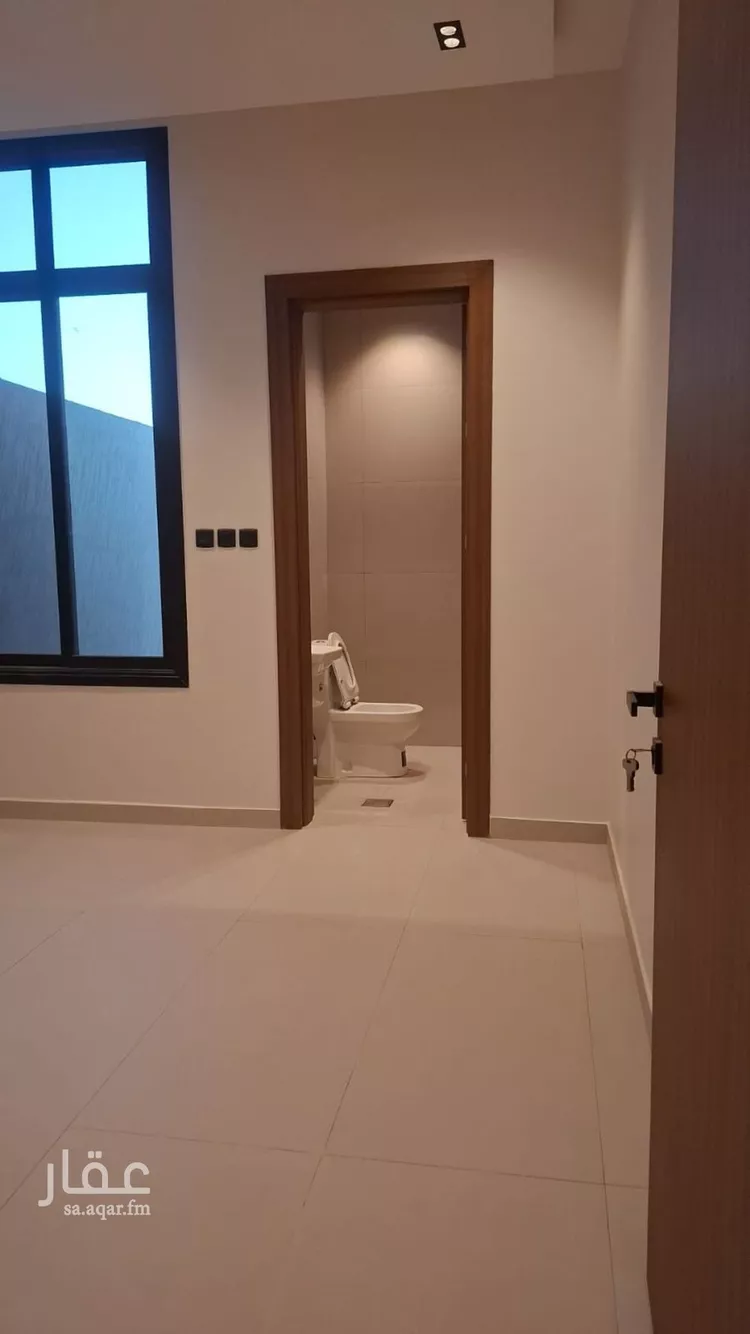 دور للبيع في شارع رقم 105, حي المونسية, مدينة الرياض, منطقة الرياض صورة 4