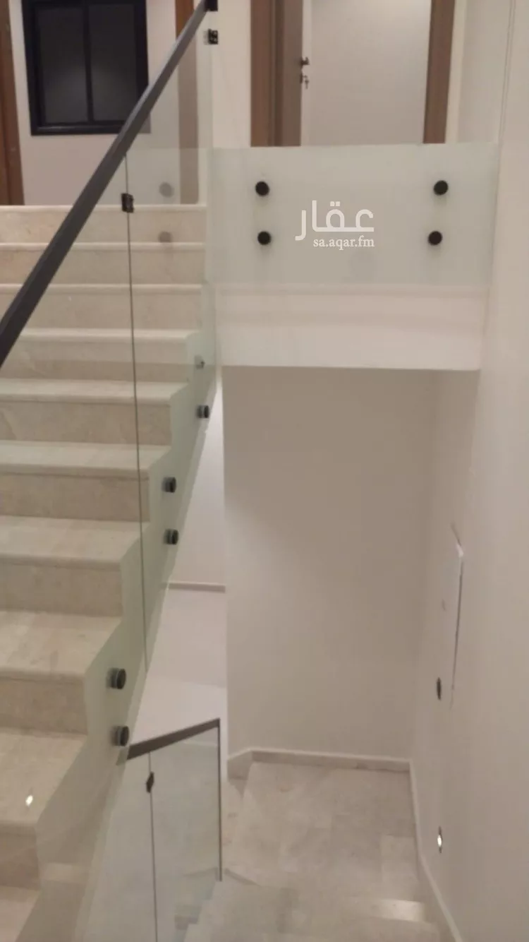 دور للبيع في شارع رقم 105, حي المونسية, مدينة الرياض, منطقة الرياض 16