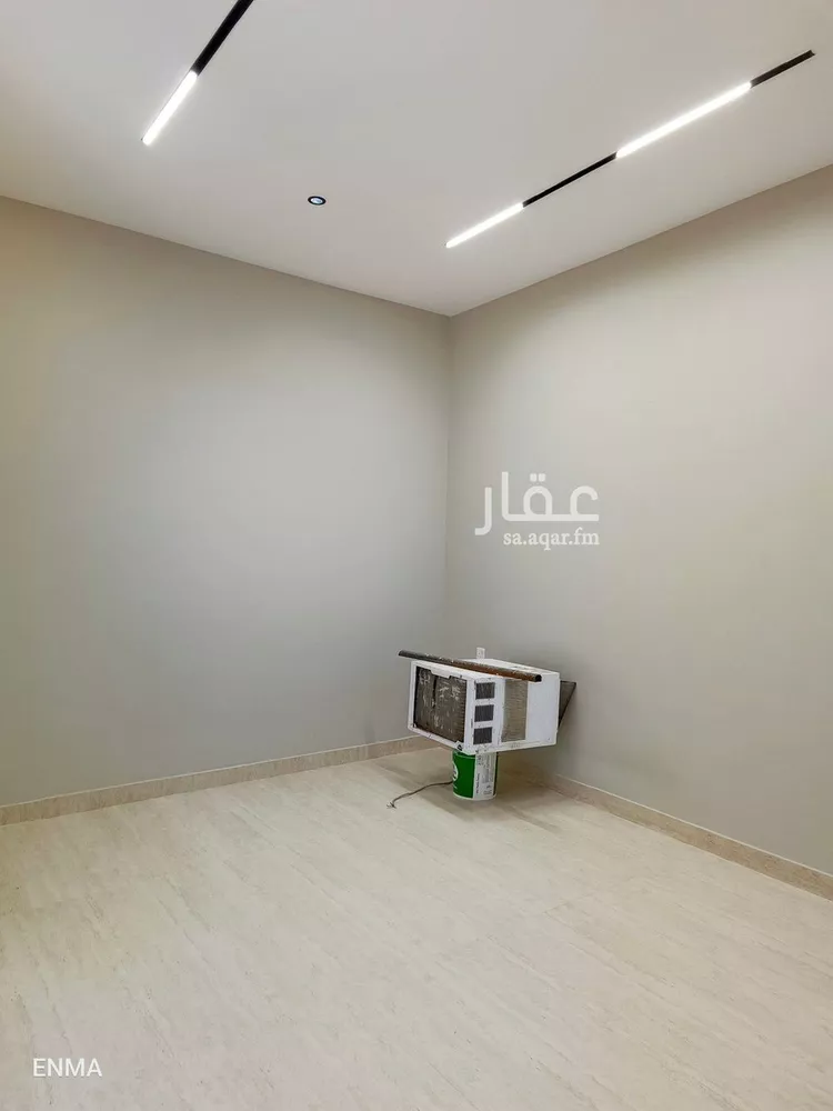 دور للبيع في شارع يوسف الصنهاجي, حي الفاروق, مدينة الرياض, منطقة الرياض 11
