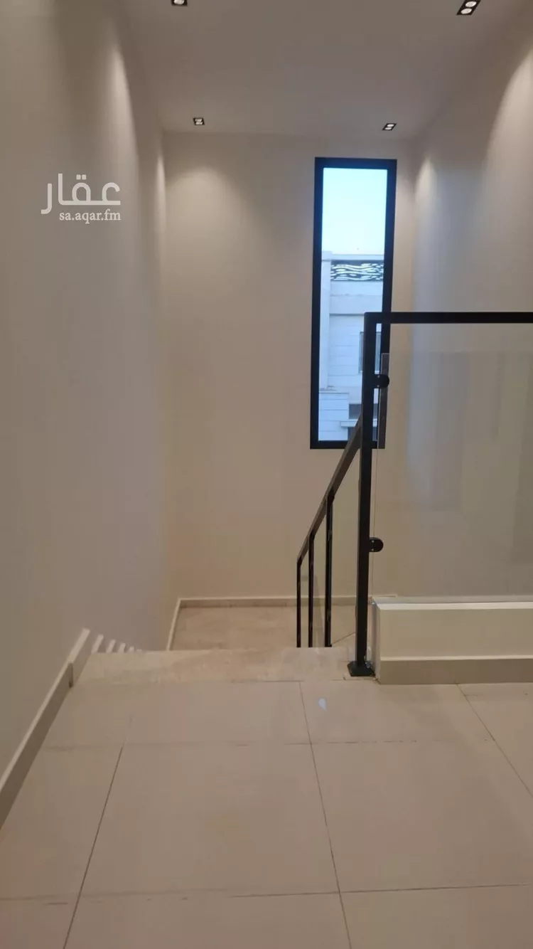 دور للبيع في شارع رقم 105, حي المونسية, مدينة الرياض, منطقة الرياض صورة 3