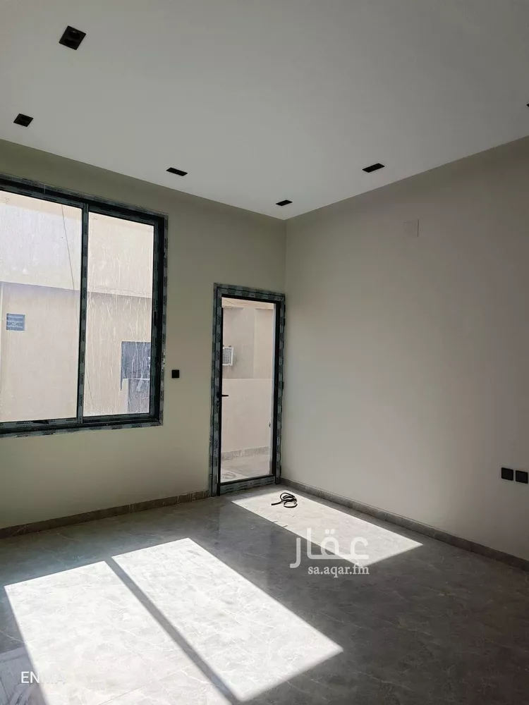 فيلا للبيع في شارع عبدالله بن ابي دليم, حي الملك فيصل, مدينة الرياض, منطقة الرياض صورة 3