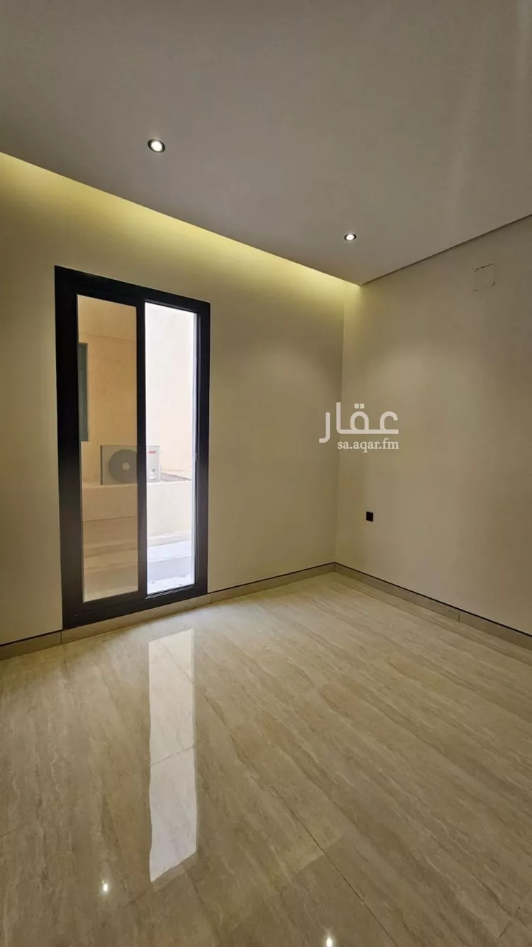 فيلا للبيع في شارع قطر بن خليفة, حي الفاروق, مدينة الرياض, منطقة الرياض 6