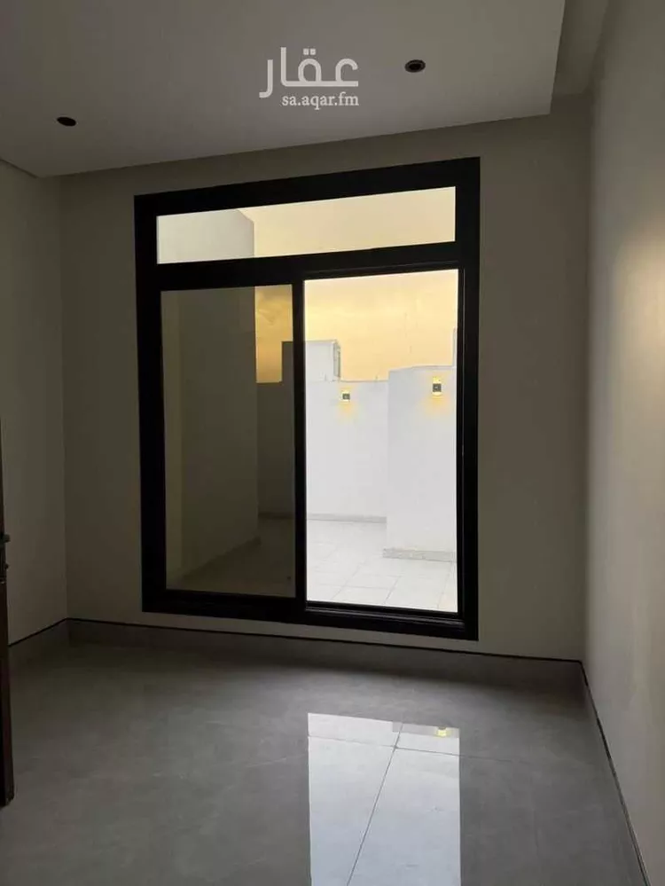 شقة للإيجار في شارع طريق الشيخ خليفة بن حمد ال ثاني, حي المعيزيلة, مدينة الرياض, منطقة الرياض