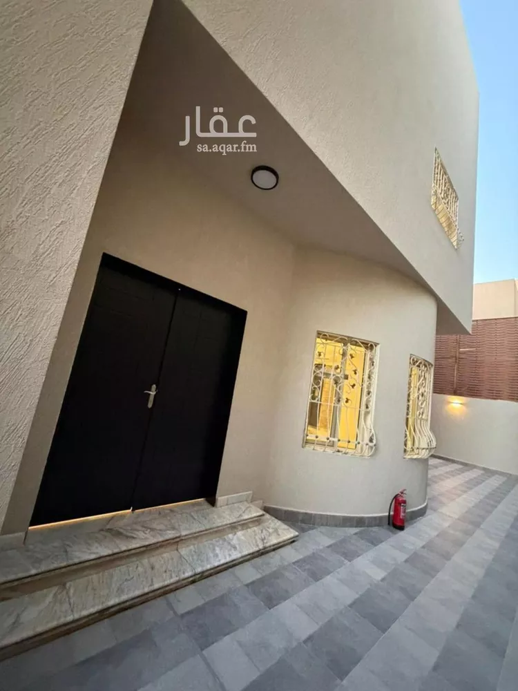 فيلا للبيع في شارع أبي عبدالله الشريف, حي البيان, مدينة الرياض, منطقة الرياض صورة 2