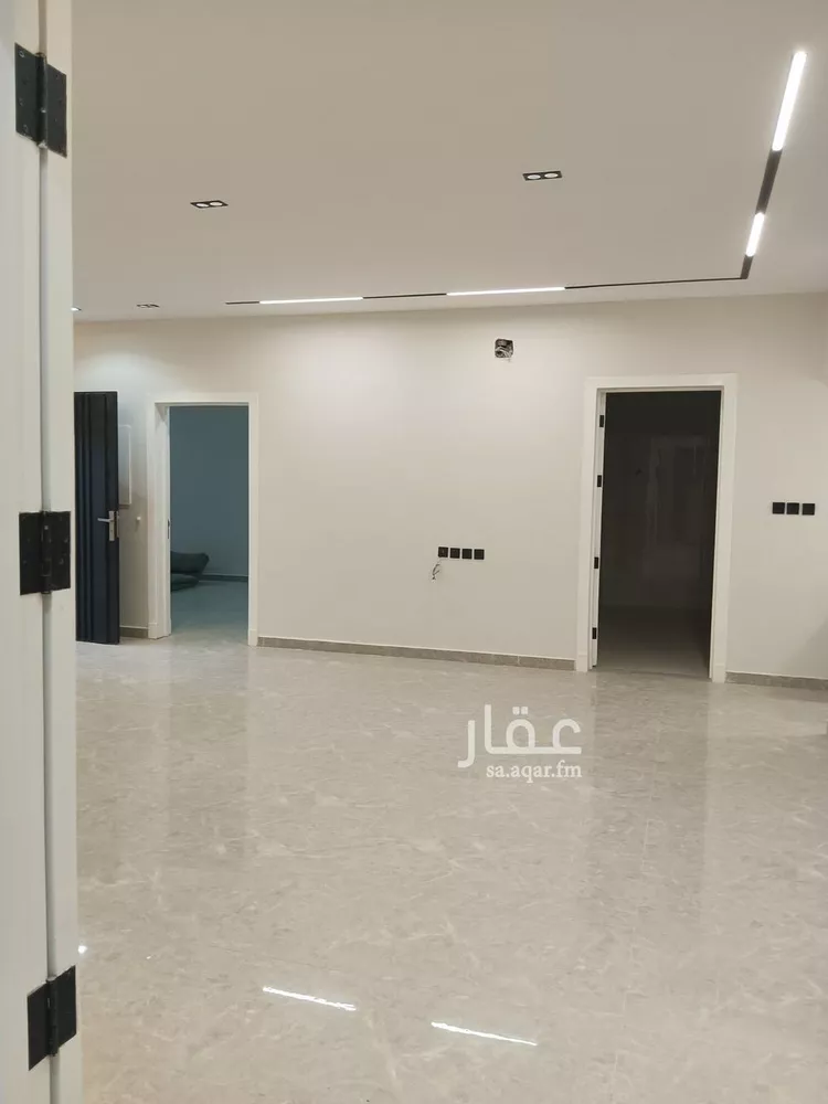 فيلا للبيع في شارع ابن زهر, حي السعادة, مدينة الرياض, منطقة الرياض صورة 2