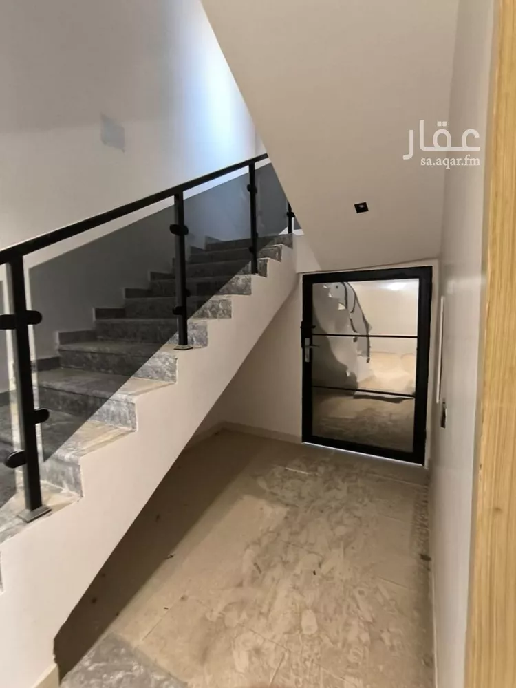 فيلا للبيع في شارع محمد بن جريج, حي طويق, مدينة الرياض, منطقة الرياض صورة 2