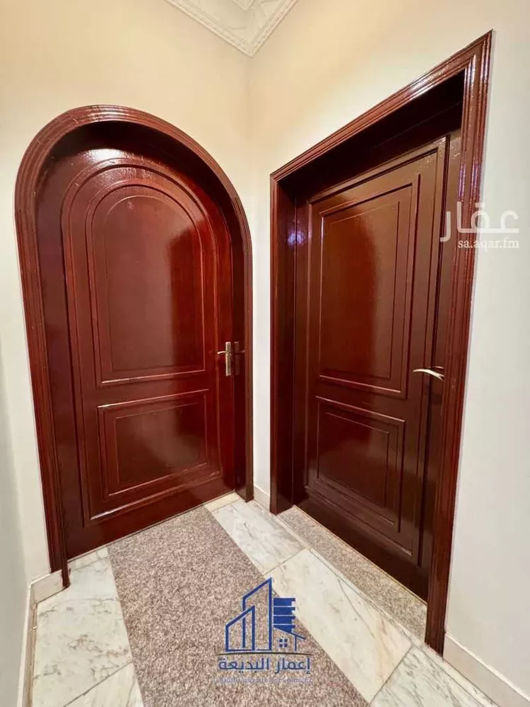 Floor for Rent in Riyadh Al Uraija Al Wusta 7