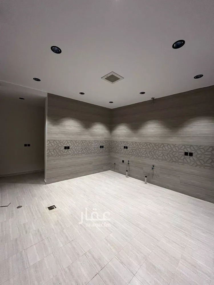 فيلا للبيع في شارع ابن صدقة الغرافي, حي المهدية, مدينة الرياض, منطقة الرياض صورة 4