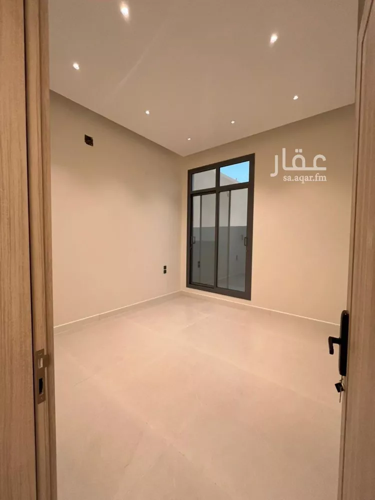 فيلا للبيع في شارع ابن سحيم, حي المهدية, مدينة الرياض, منطقة الرياض 18