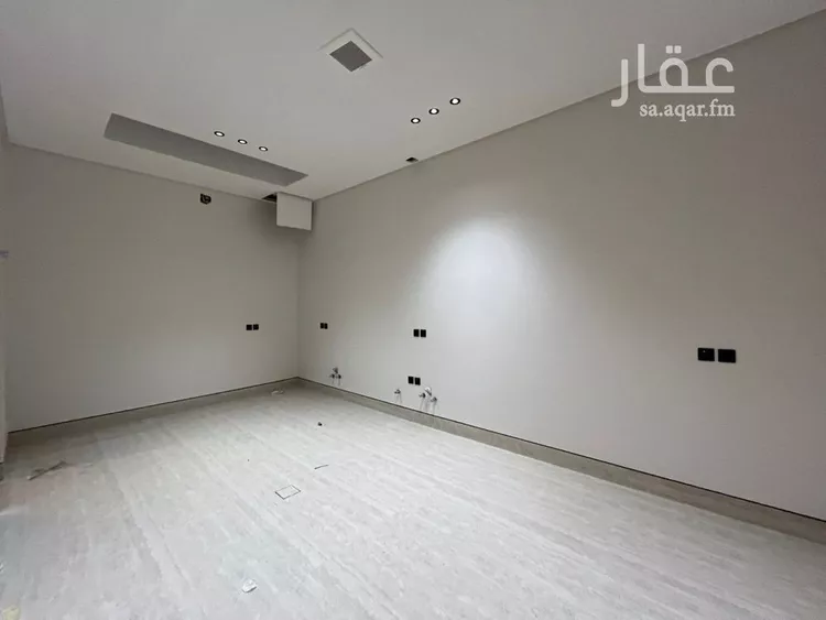 فيلا للبيع في شارع أحمد بن هاشم, حي المهدية, مدينة الرياض, منطقة الرياض 11