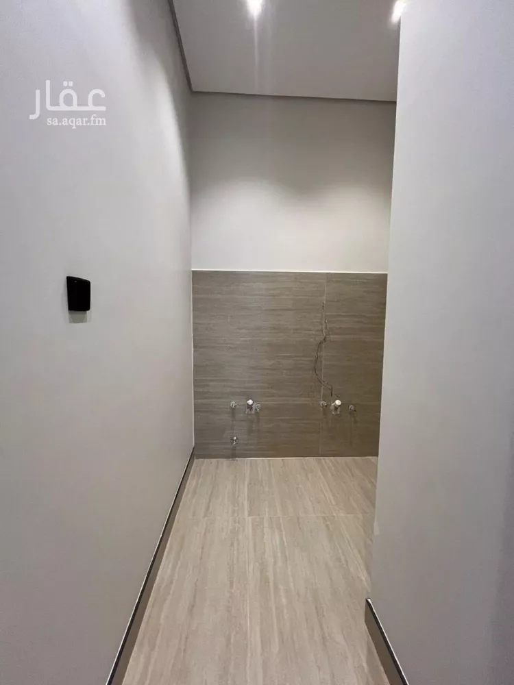 فيلا للبيع في شارع أبي العباس الصقلي, حي المهدية, مدينة الرياض, منطقة الرياض 26