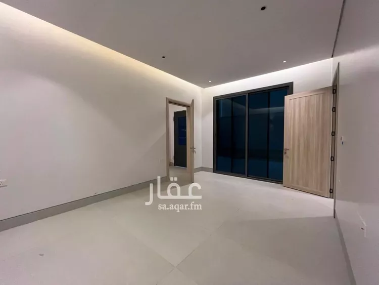 فيلا للبيع في شارع أبي الحسن الأسفرائيني, حي المهدية, مدينة الرياض, منطقة الرياض 11