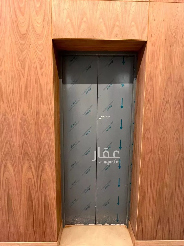فيلا للبيع في شارع أبي زرعة الهمذاني, حي المهدية, مدينة الرياض, منطقة الرياض 19