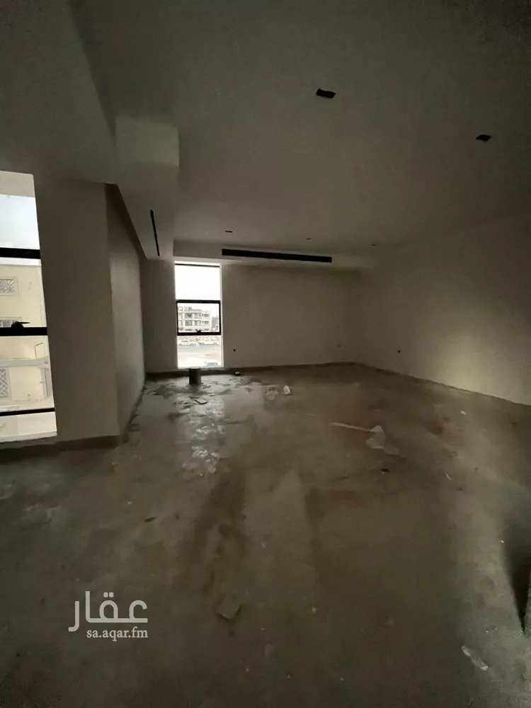 فيلا للبيع في شارع مصطفى بن محمد العروسي, حي المهدية, مدينة الرياض, منطقة الرياض 12