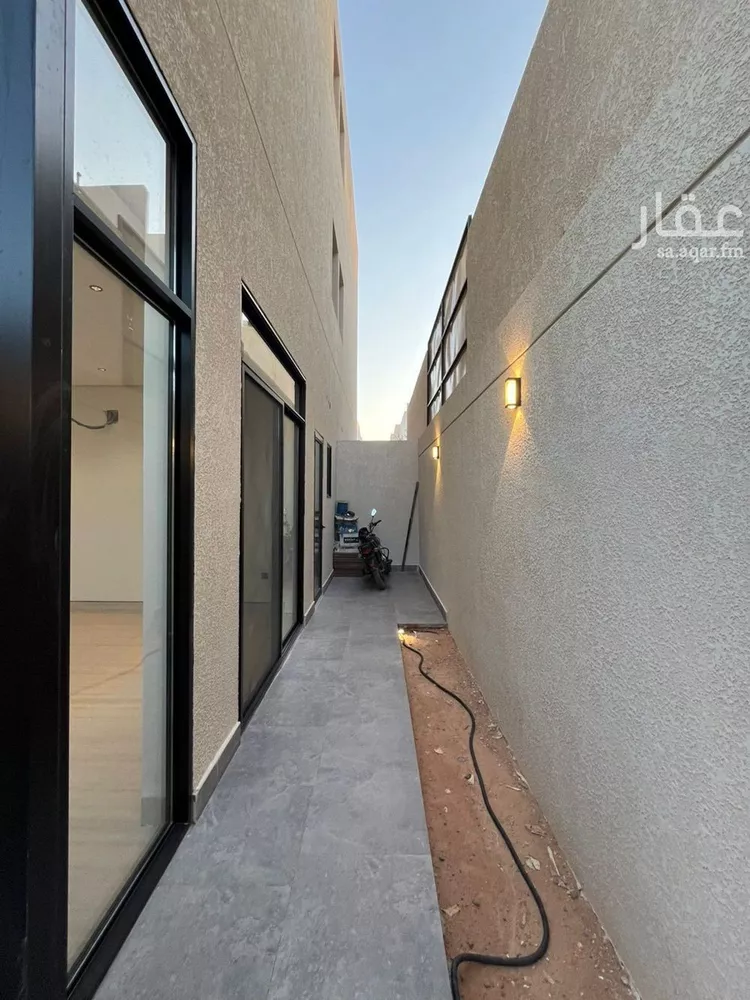 Villa for Sale in Riyadh Al Mahdiyah صورة 3