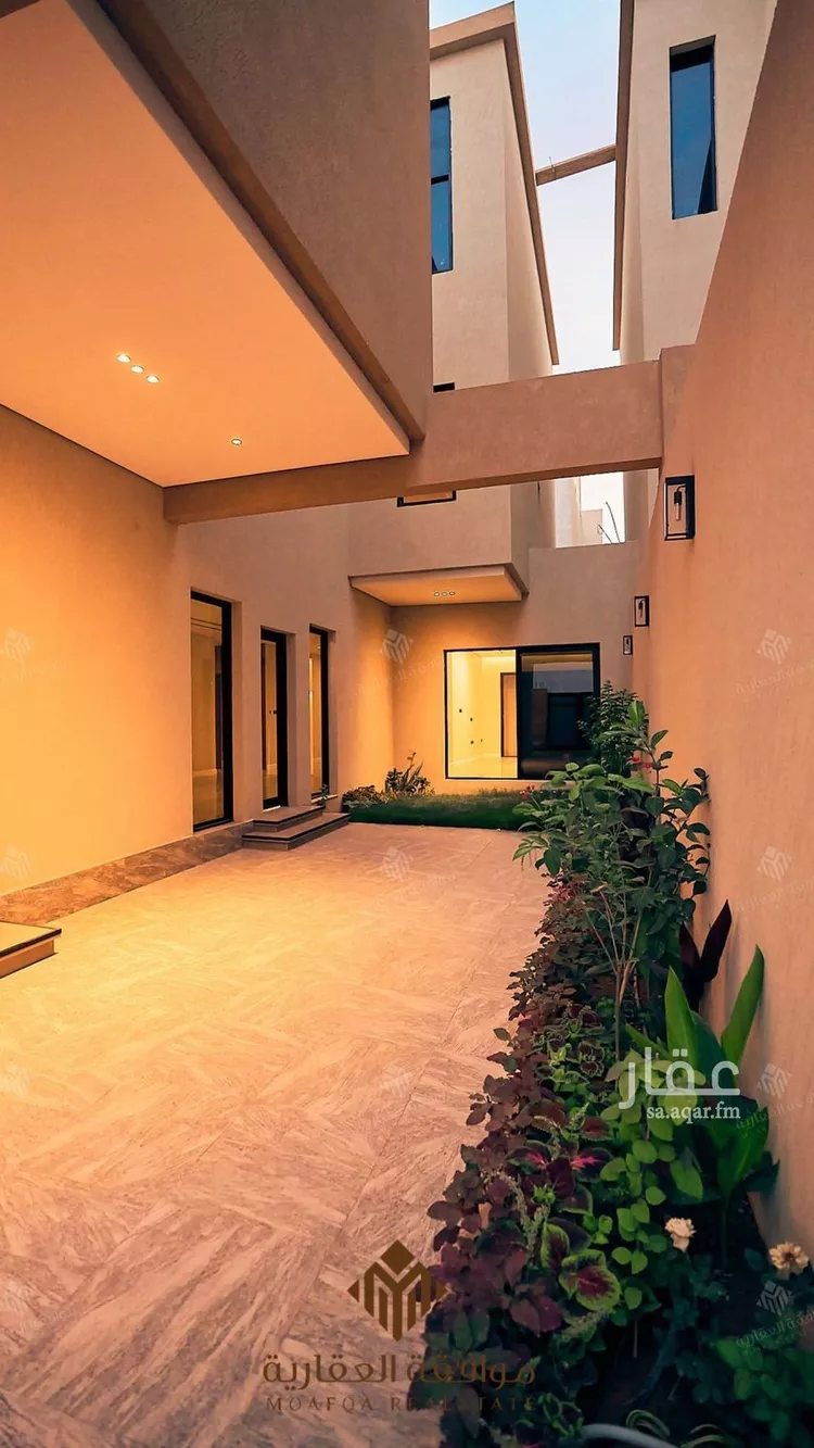 فيلا للبيع في شارع أحمد بن الرملي, حي المهدية, مدينة الرياض, منطقة الرياض صورة 3
